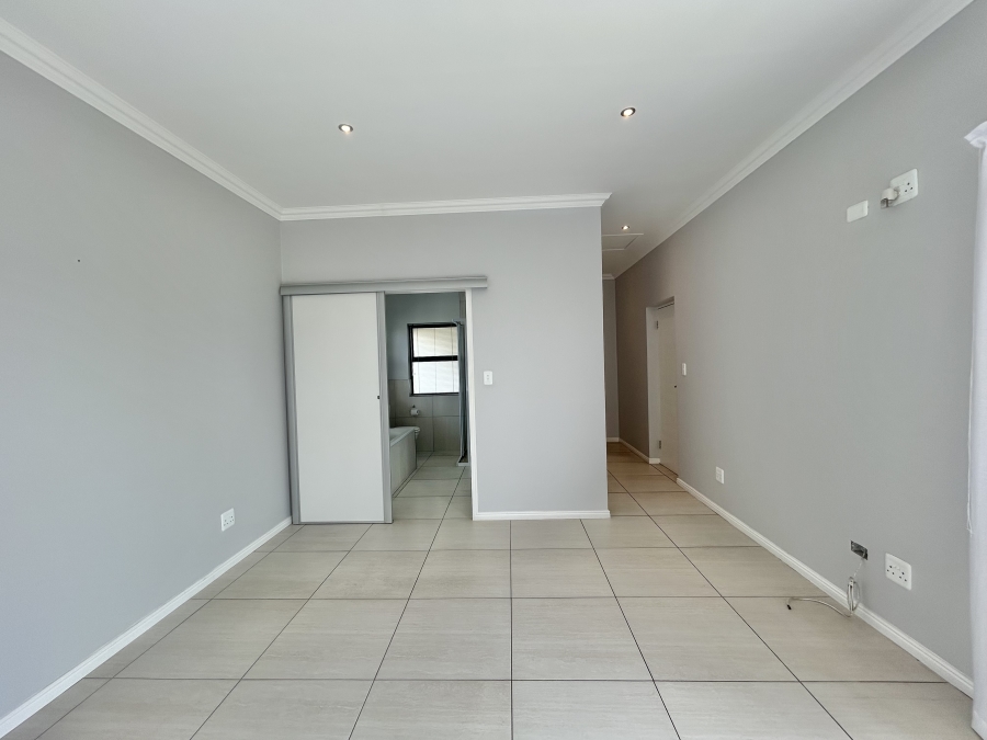 3 Bedroom Property for Sale in Marina Martinique Eastern Cape